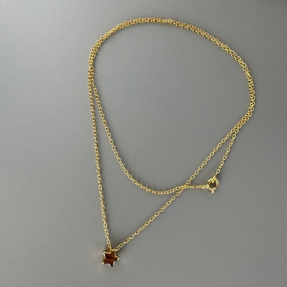 14k Gold Vermeil Star Necklace - Picture 8 of 9